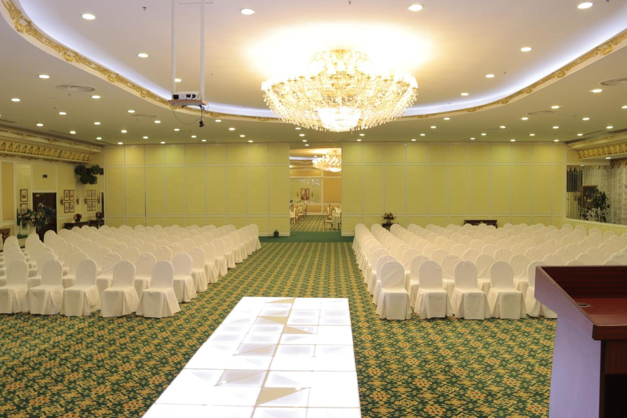 Habitat All Suites, Ель-Хубар Екстер'єр фото The ballroom of the hotel