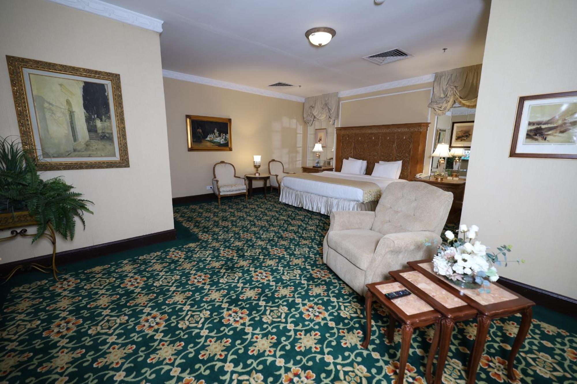 Habitat All Suites, Ель-Хубар Екстер'єр фото A suite at the hotel