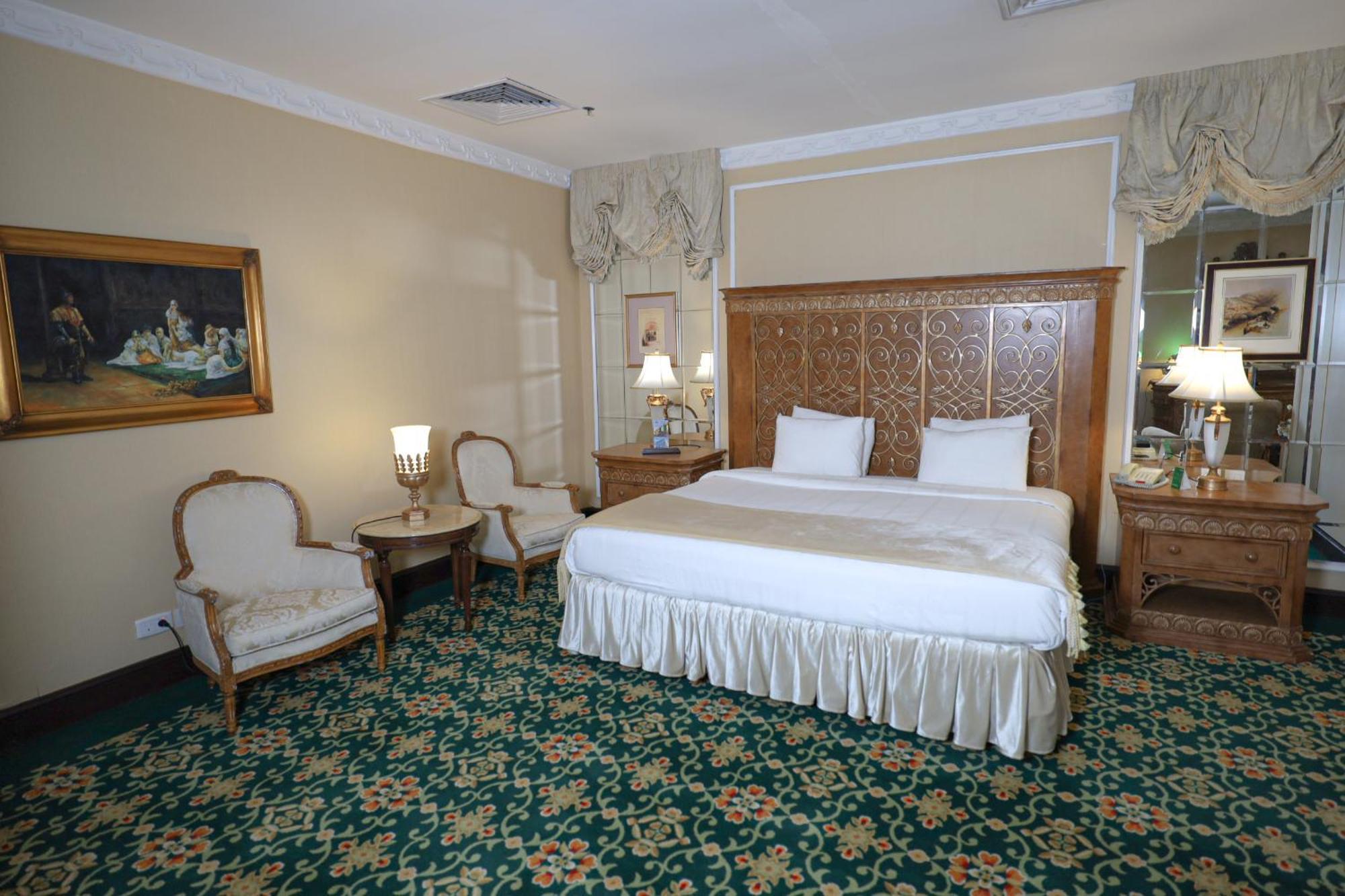 Habitat All Suites, Ель-Хубар Екстер'єр фото A bedroom at the hotel