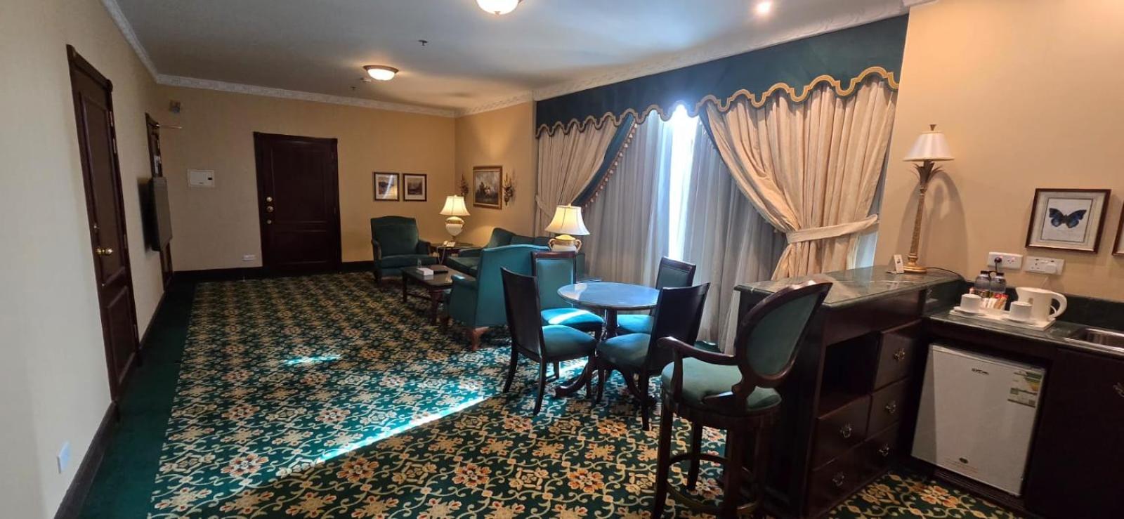 Habitat All Suites, Ель-Хубар Екстер'єр фото